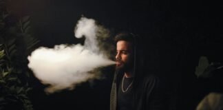 spain-seeks-to-extend-smoking-ban-to-terraces,-include-vapes