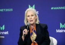 Trump’s Crypto Corruption Puts Centrist Democrats in Bind trump’s-crypto-corruption-puts-centrist-democrats-in-bind