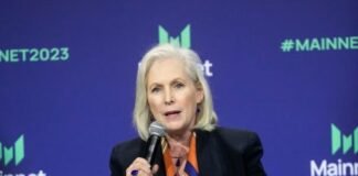 trump’s-crypto-corruption-puts-centrist-democrats-in-bind