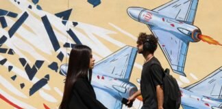iranians-find-community-in-art,-culture-and-memes-as-missiles-fly