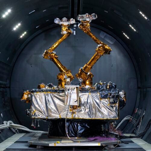 this-is-the-world’s-most-advanced-robotic-servicing-satellite—that-we-know-about this-is-the-world’s-most-advanced-robotic-servicing-satellite—that-we-know-about