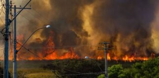spain-declares-national-emergency-as-wildfires-force-10,000-evacuations