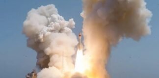 china-takes-satellite-race-with-spacex-to-sea