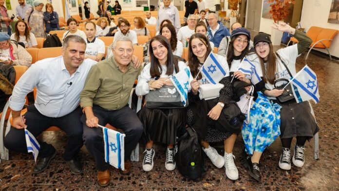 opinion-–-the-world-happiness-report:-how-to-explain-israel’s-high-ranking? 