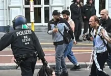 nach-abschiebung-wegen-anti-israel-parole:-bob-vylan-frontmann-wehrt-sich-erfolgreich-gegen-einreiseverbot