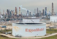 Trump wants the power to stop the public from suing polluters trump-wants-the-power-to-stop-the-public-from-suing-polluters