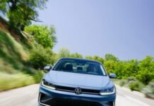2026-volkswagen-jetta-sport:-the-cheap-car-isn’t-completely-extinct-yet