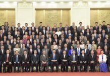 with-america-deranged,-president-xi-summons-overseas-chinese