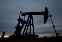 oil-extends-declines-as-investors-await-outcome-of-us-iran-talks