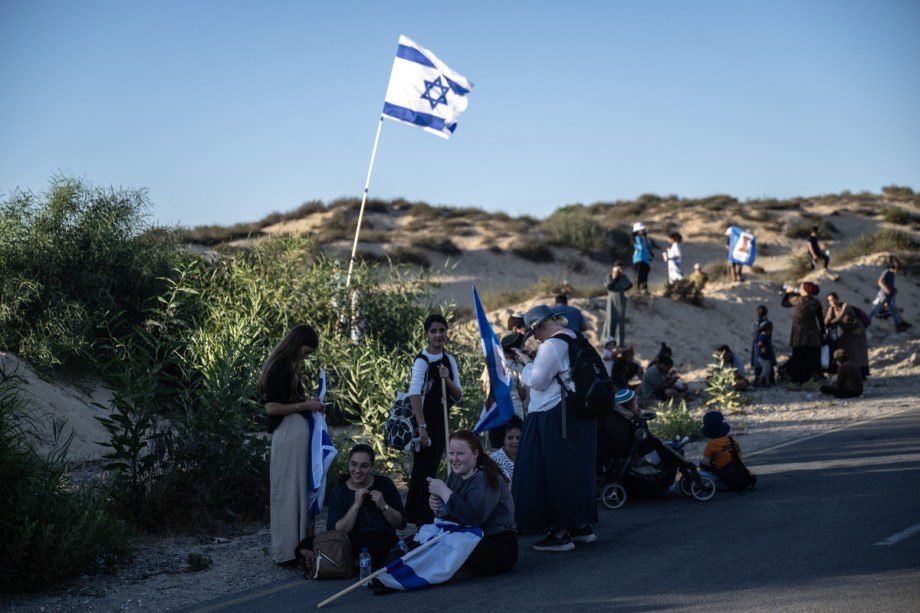 uk-charity-regulator-opens-inquiry-into-funding-of-illegal-israeli-settlements uk-charity-regulator-opens-inquiry-into-funding-of-illegal-israeli-settlements