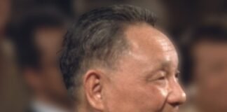 ai-age-demands-a-new-political-system 