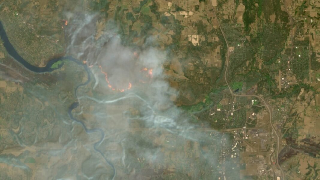 europe’s-free-satellite-service-just-made-it-easier-to-track-wildfires