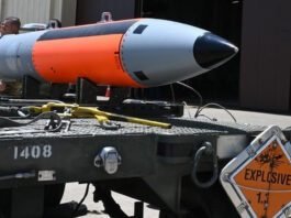 us-weighs-tactical-nukes-as-china,-russia-raise-escalatory-stakes