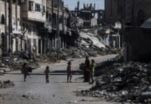 Israeli forces kill Palestinian in Gaza, wound 9 including 4 children israeli-forces-kill-palestinian-in-gaza,-wound-9-including-4-children