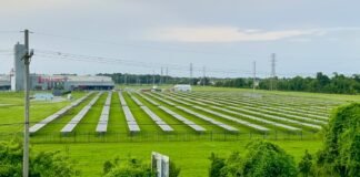 in-rural-communities,-fears-amplified-by-‘ai-slop’-and-social-media-hamper-solar-boom