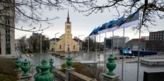 estonia-government-loses-parliament-majority-as-two-mps-defect