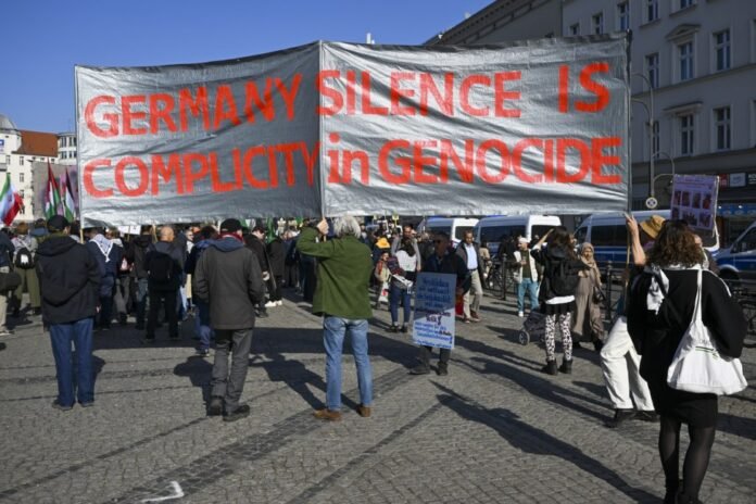 germany-should-change-israel-policy-amid-growing-violence-against-palestinians:-ex-envoy
