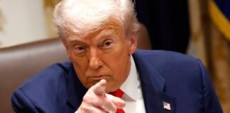 trump-sued-over-“brazen”-scheme-to-sell-truth-social-api-access-for-$100k-a-month