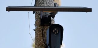 flock-“can’t-tech-its-way-out”-of-the-stalker-cop-problem,-experts-say