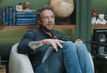 Actor’s Bizarre Confession Raises Eyebrows (Video) actor’s-bizarre-confession-raises-eyebrows-(video)