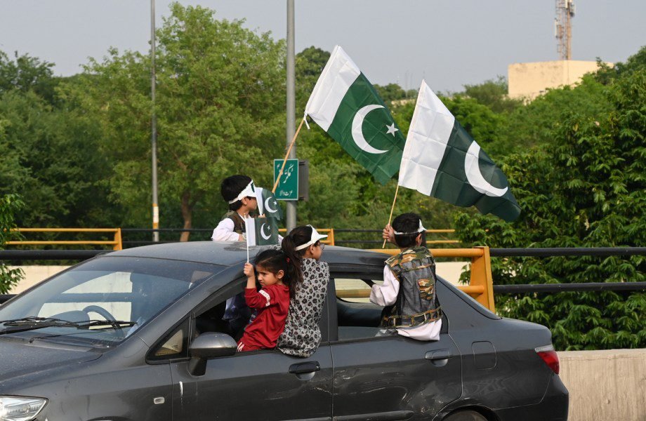 flags,-field-marshals,-and-foreign-masters:-pakistan’s-independence-pageant flags,-field-marshals,-and-foreign-masters:-pakistan’s-independence-pageant