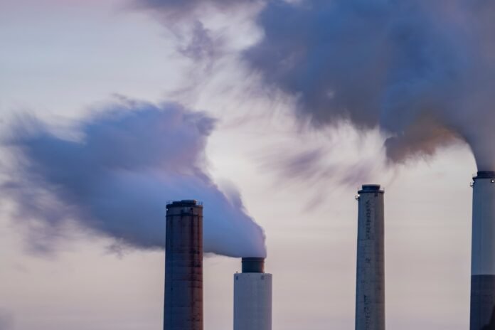ai-could-help-fossil-fuel-companies-create-more-emissions