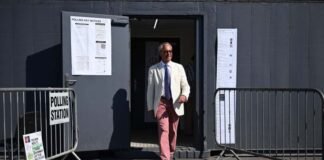updated:-nigel-farage-returns-as-mp,-winning-clacton-by-election
