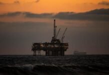 oil-drops-on-lower-demand-forecasts-despite-deadlock-in-us-iran-talks