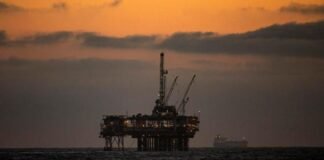 oil-drops-on-lower-demand-forecasts-despite-deadlock-in-us-iran-talks