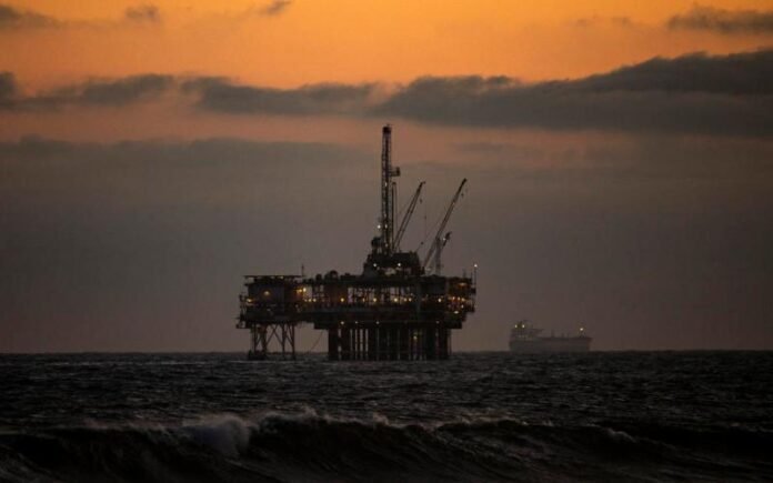 oil-drops-on-lower-demand-forecasts-despite-deadlock-in-us-iran-talks