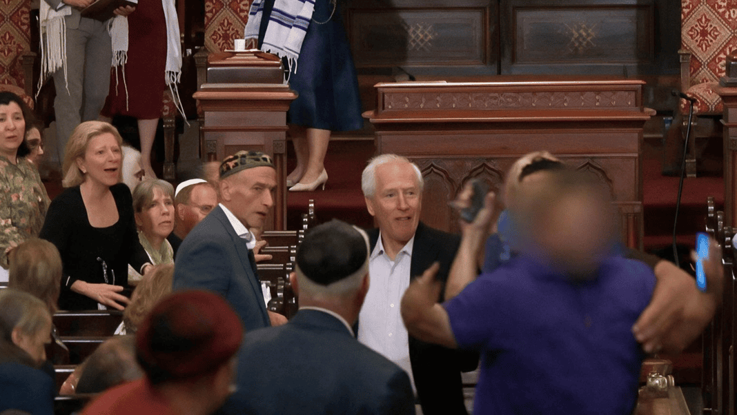 man-charged-with-hate-crimes-after-assaults-during-shabbat-service-at-nyc-synagogue 