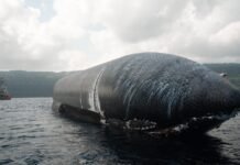 against-all-odds,-spacex-finally-tugs-starship-into-port-after-24-days-at-sea