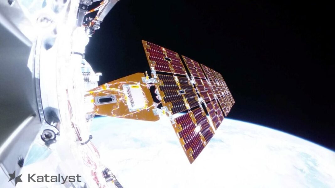 nasa-calls-off-mission-to-rescue-swift-gamma-ray-observatory nasa-calls-off-mission-to-rescue-swift-gamma-ray-observatory