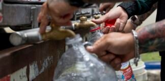 puerto-rico-is-rationing-water,-but-many-residents-stopped-trusting-the-tap-long-before-the-drought