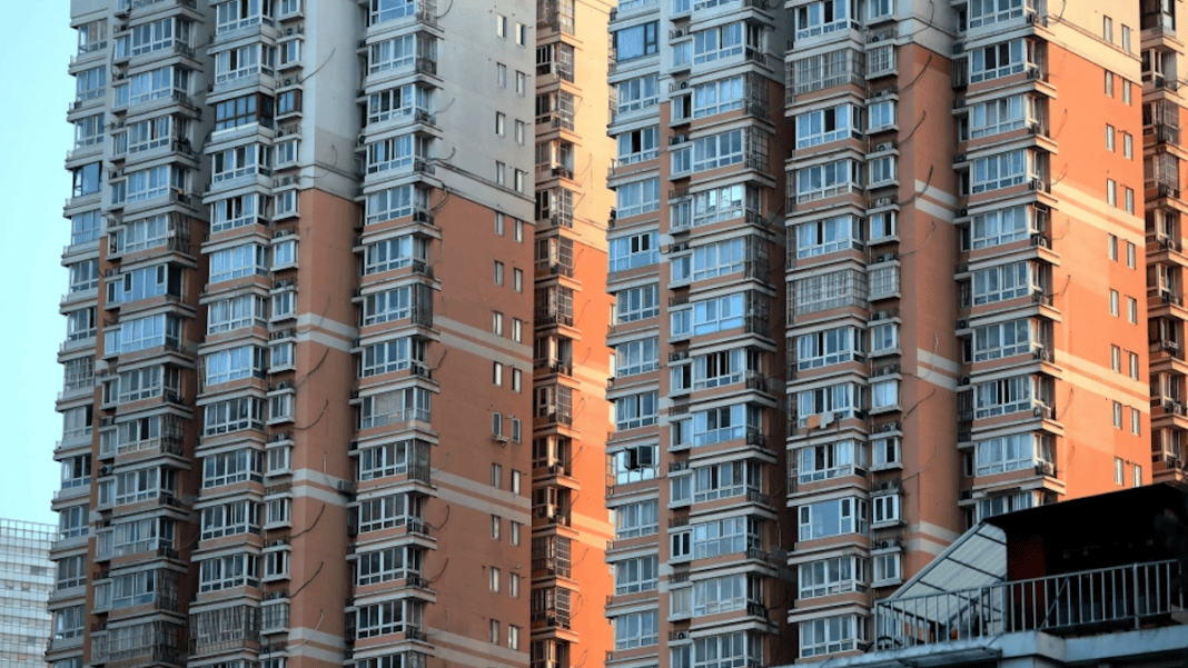 flood-of-discounted-auction-homes-deepens-china’s-property-slump