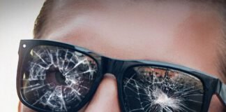 as-demand-for-meta-ai-glasses-explodes,-it’s-harder-to-avoid-creepy-recordings
