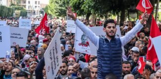 tunisians-demand-saied’s-departure-as-public-services-fail