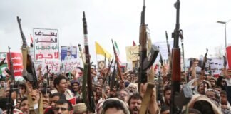 yemen’s-houthis-claim-strikes-on-saudi-oil-tanker,-troop-concentrations