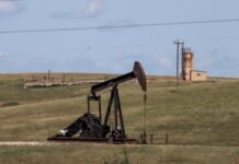 Six countries want EU talks in September on taxing windfall profits of oil companies six-countries-want-eu-talks-in-september-on-taxing-windfall-profits-of-oil-companies