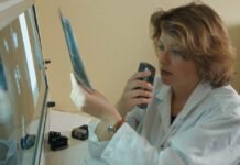 ai-won’t-replace-radiologists,-but-it-will-dramatically-change-their-jobs