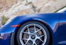 the-porsche-911-gt3-touring-punches-above-its-weight-class