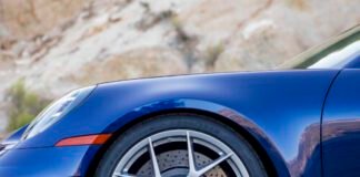 the-porsche-911-gt3-touring-punches-above-its-weight-class