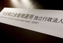 the-politics-roiling-japan’s-$2-trillion-national-pension-fund
