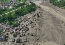 Rescuers struggling to reach disaster zone after more than 160 killed in Nepal-Tibet flash floods rescuers-struggling-to-reach-disaster-zone-after-more-than-160-killed-in-nepal-tibet-flash-floods