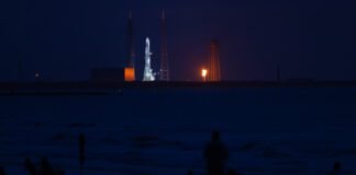 ‘starwashing’:-the-new-space-race-has-an-environmental-problem
