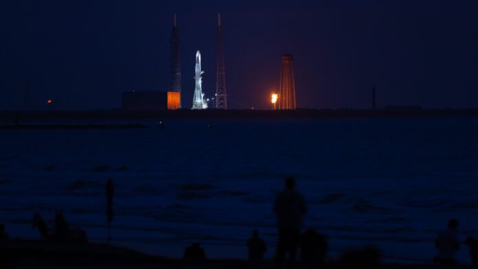 ‘starwashing’:-the-new-space-race-has-an-environmental-problem