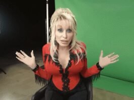 music-world-mourns-dolly-parton,-queen-of-country-music
