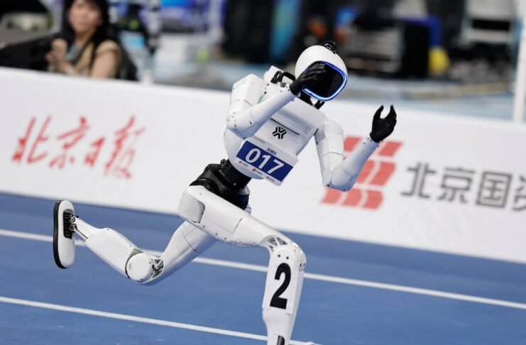china’s-robot-beat-bolt-–-then-it-hit-the-wall