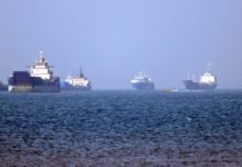 US Strikes IRGC Targets in Strait of Hormuz, President Trump Warns Iran Against Retaliation us-strikes-irgc-targets-in-strait-of-hormuz,-president-trump-warns-iran-against-retaliation