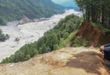 Nepal floods: Khalte residents knew the river could take their camp – and then it did nepal-floods:-khalte-residents-knew-the-river-could-take-their-camp-–-and-then-it-did